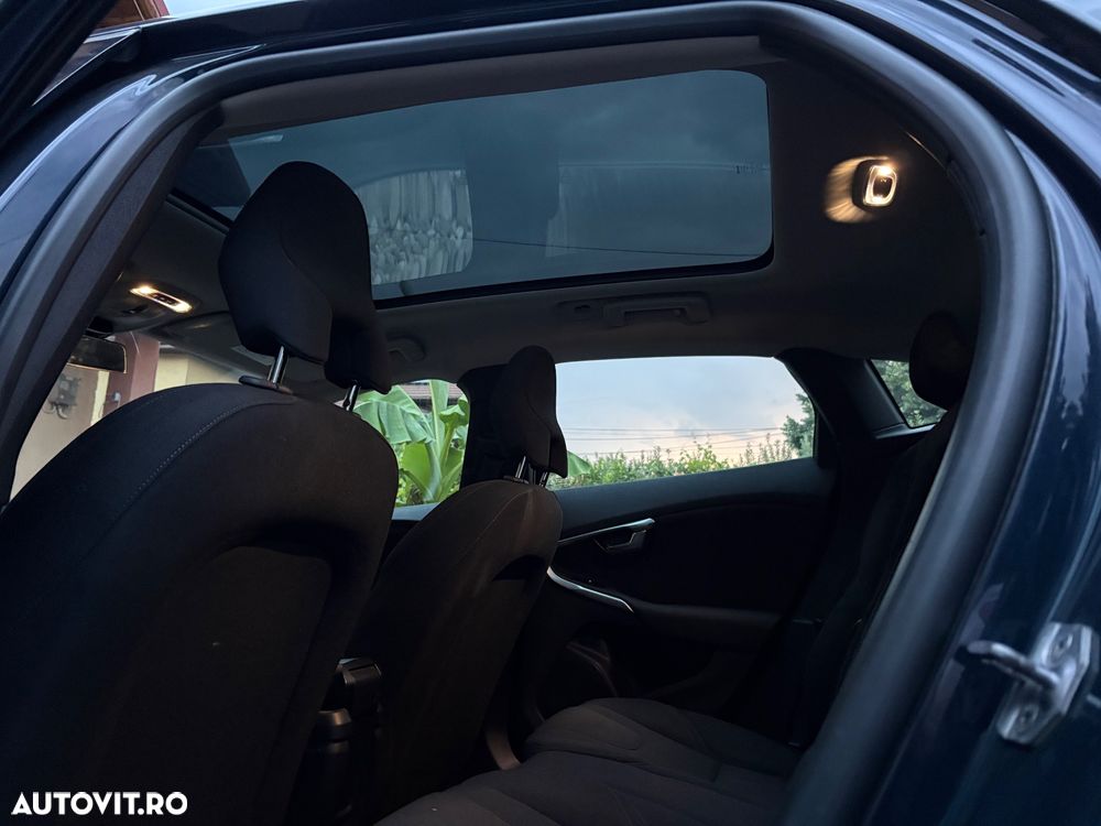 Volvo V40 D2 ECO Momentum - 26