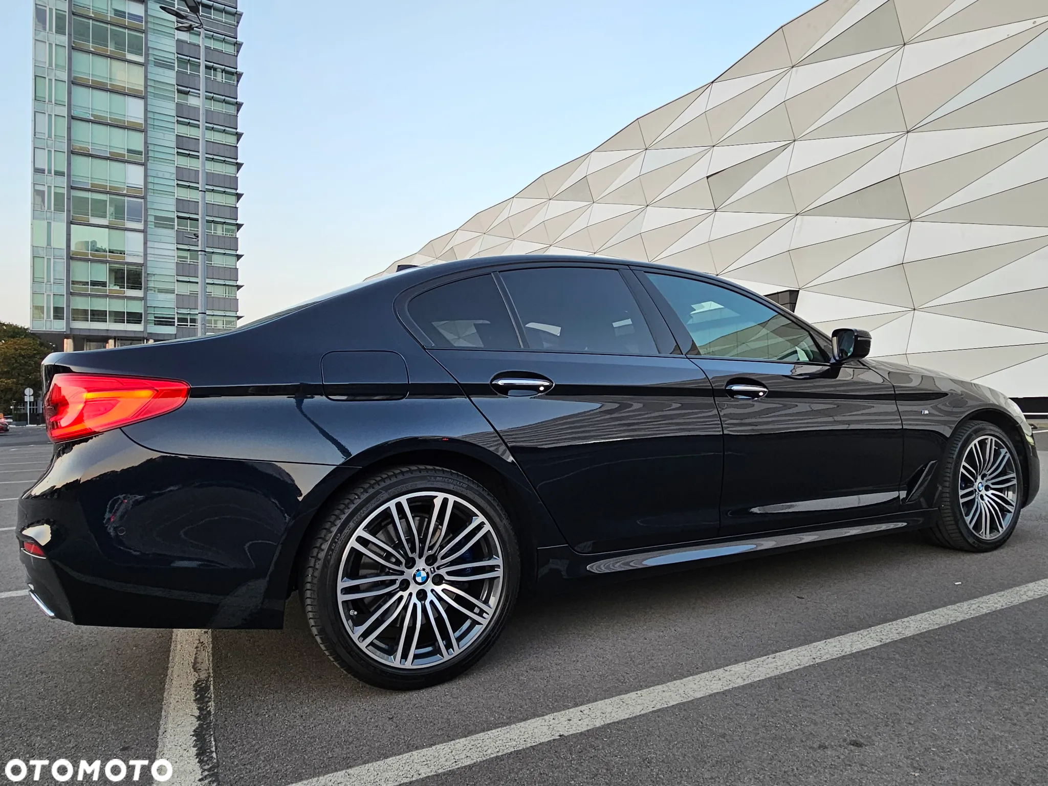BMW Seria 5 530i xDrive M Sport sport - 3