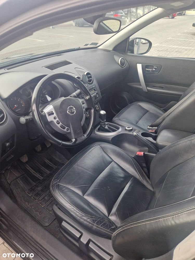 Nissan Qashqai 2.0 4x4 Tekna - 3