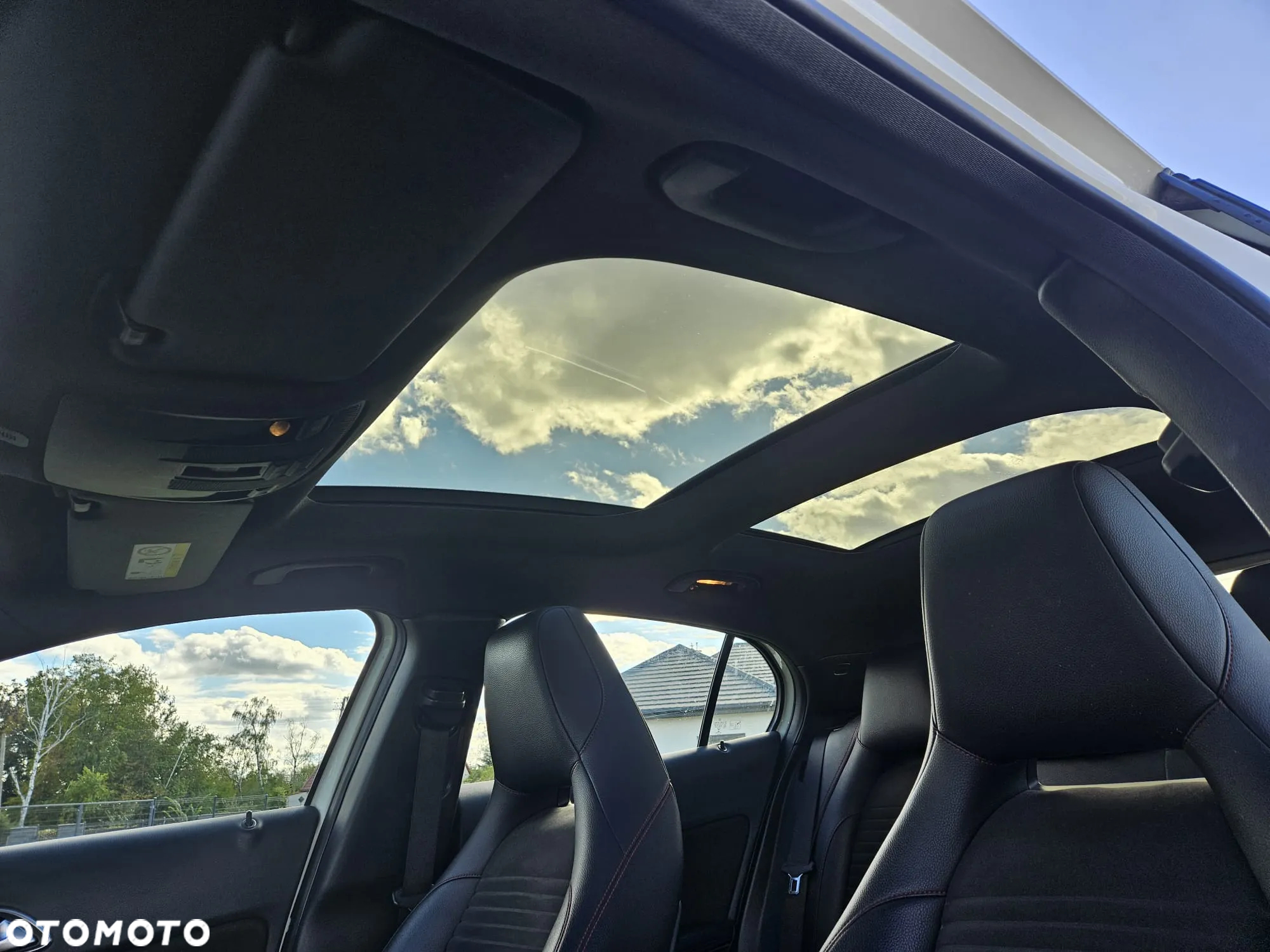 Mercedes-Benz GLA 250 4-Matic - 10