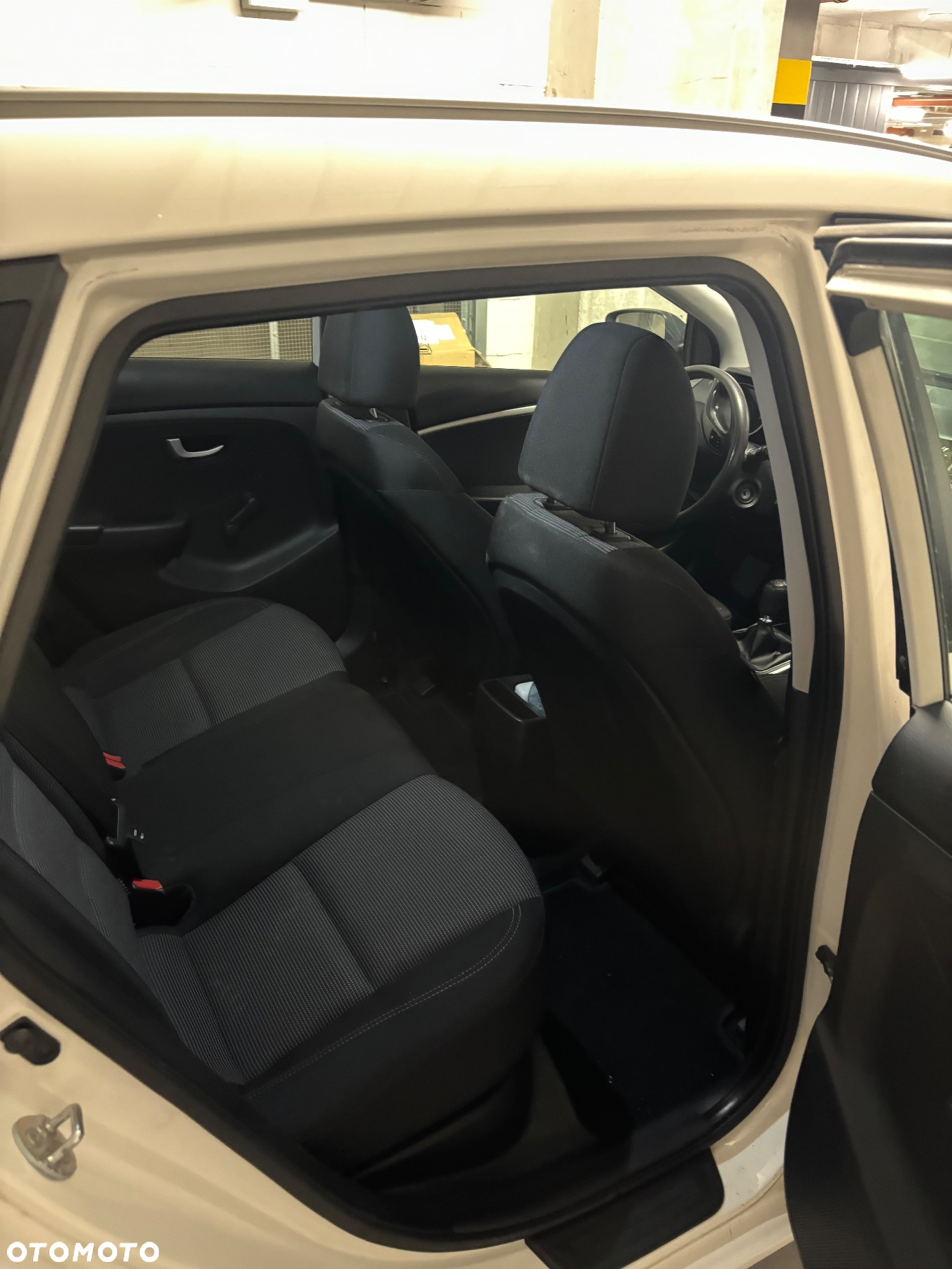 Hyundai i30 1.6 Classic + - 8