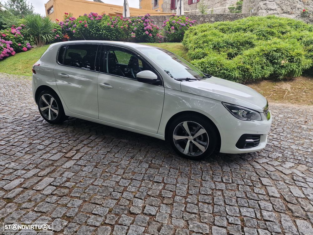 Peugeot 308 1.6 BlueHDi Allure J17 - 17