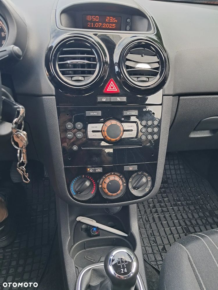 Opel Corsa - 15