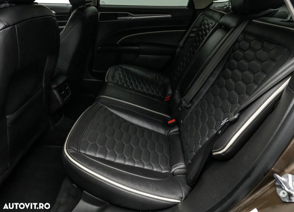 Ford Mondeo Vignale 2.0 Hybrid - 16