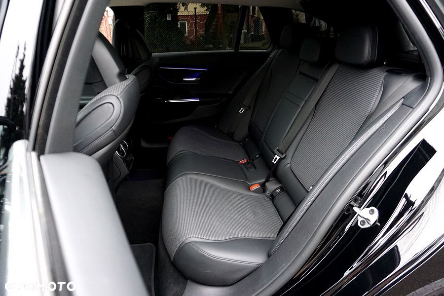 Mercedes-Benz Klasa C 220 d 9G-TRONIC - 22