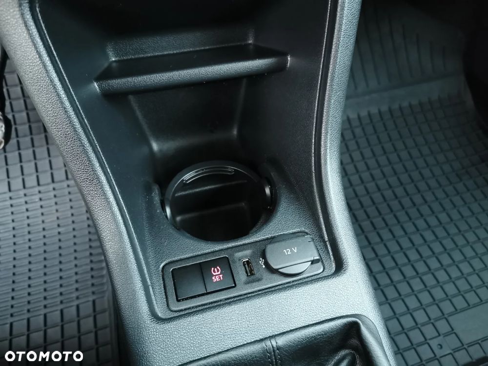 Volkswagen up! TSI (BlueMotion Technology) move - 34