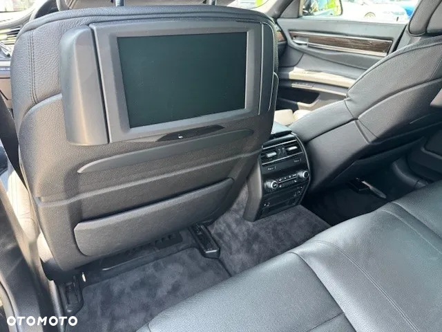 BMW Seria 7 730d - 11