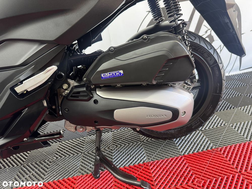 Honda NSS - 17