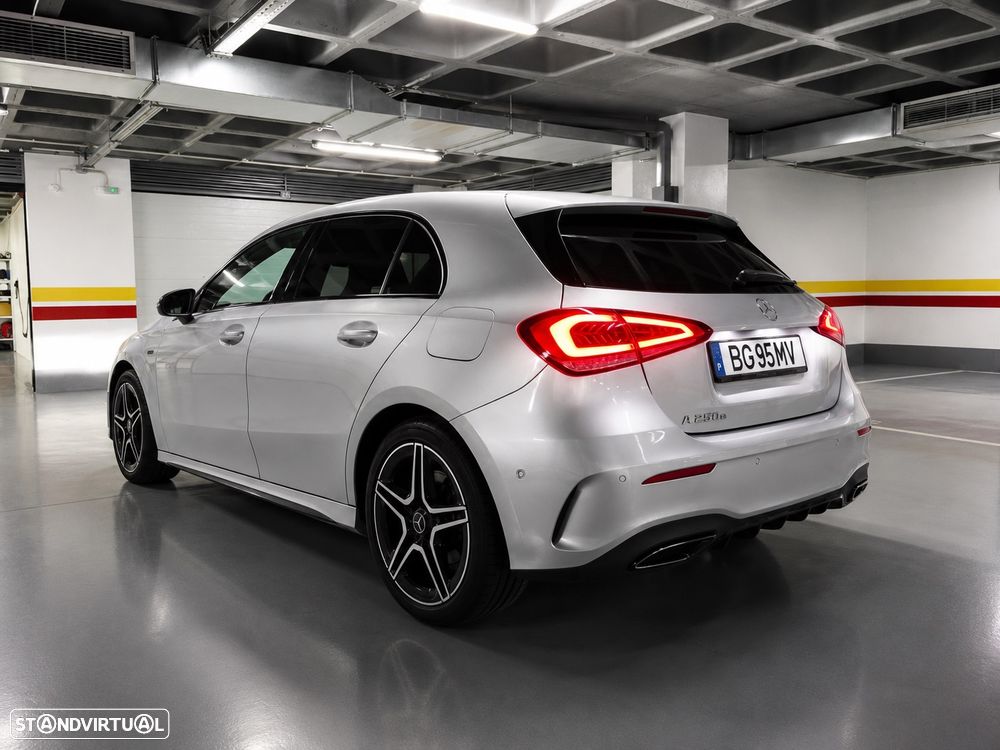 Mercedes-Benz A 250 e AMG Line - 6
