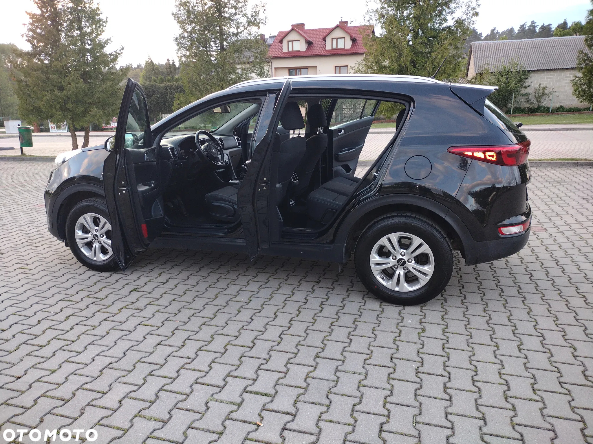 Kia Sportage 1.6 GDI Business Line L 2WD - 21