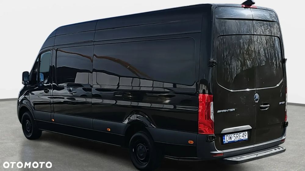 Mercedes-Benz Sprinter - 3