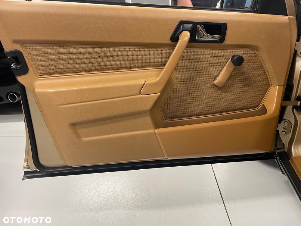 Mercedes-Benz W201 (190) - 14