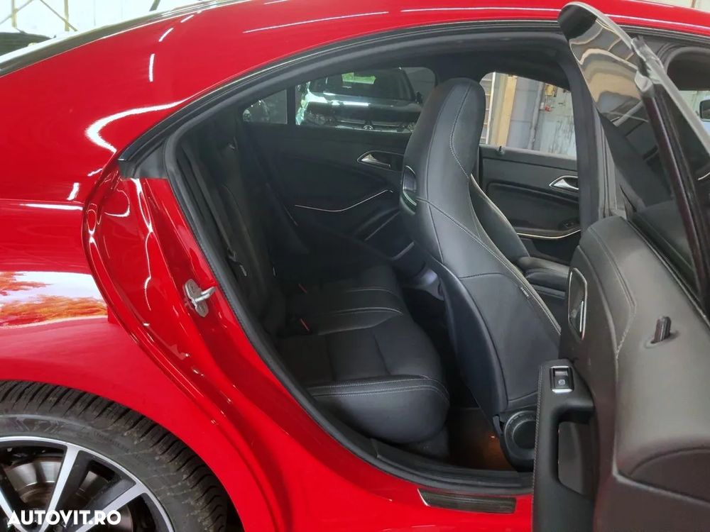 Mercedes-Benz CLA 220 d 7G-DCT Urban - 8