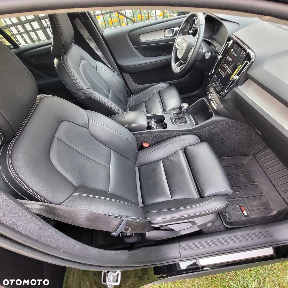 Volvo XC 40 - 5