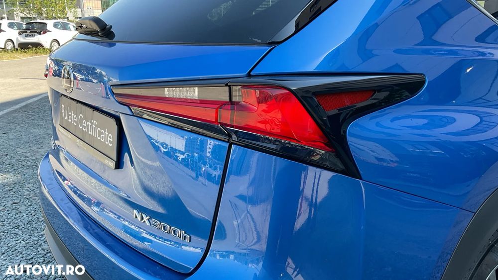 Lexus Seria NX 300h AWD Executive Plus - 31