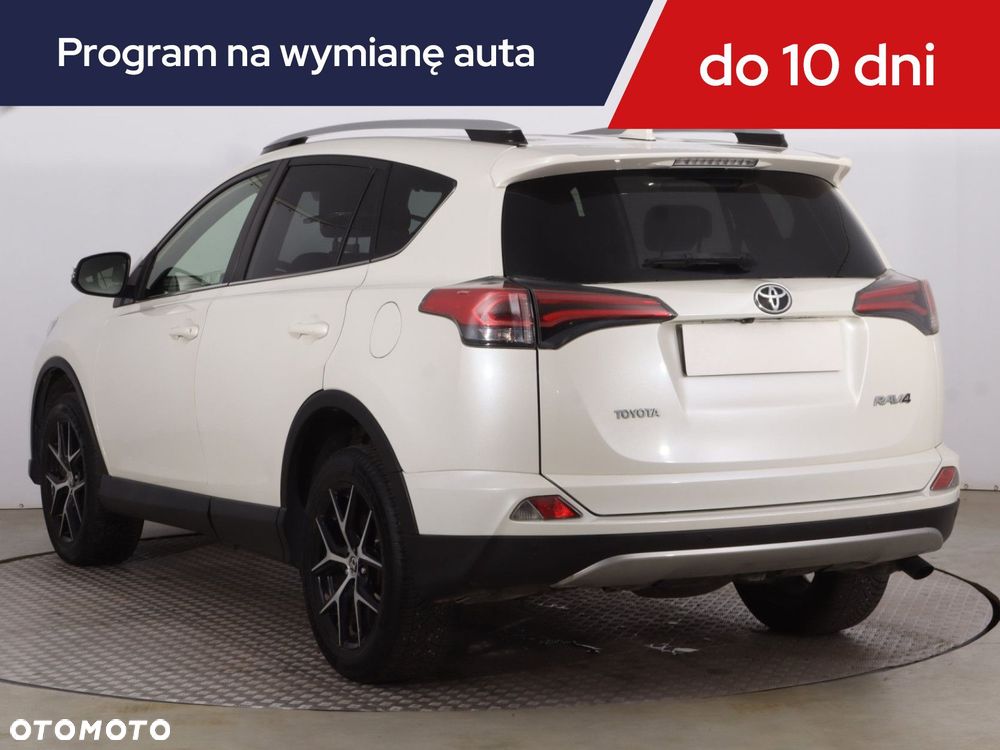 Toyota RAV4 - 6