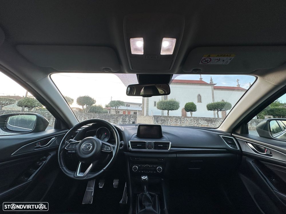 Mazda 3 Hatchback 1.5 Sky-D Excellence Pack Leather - 28