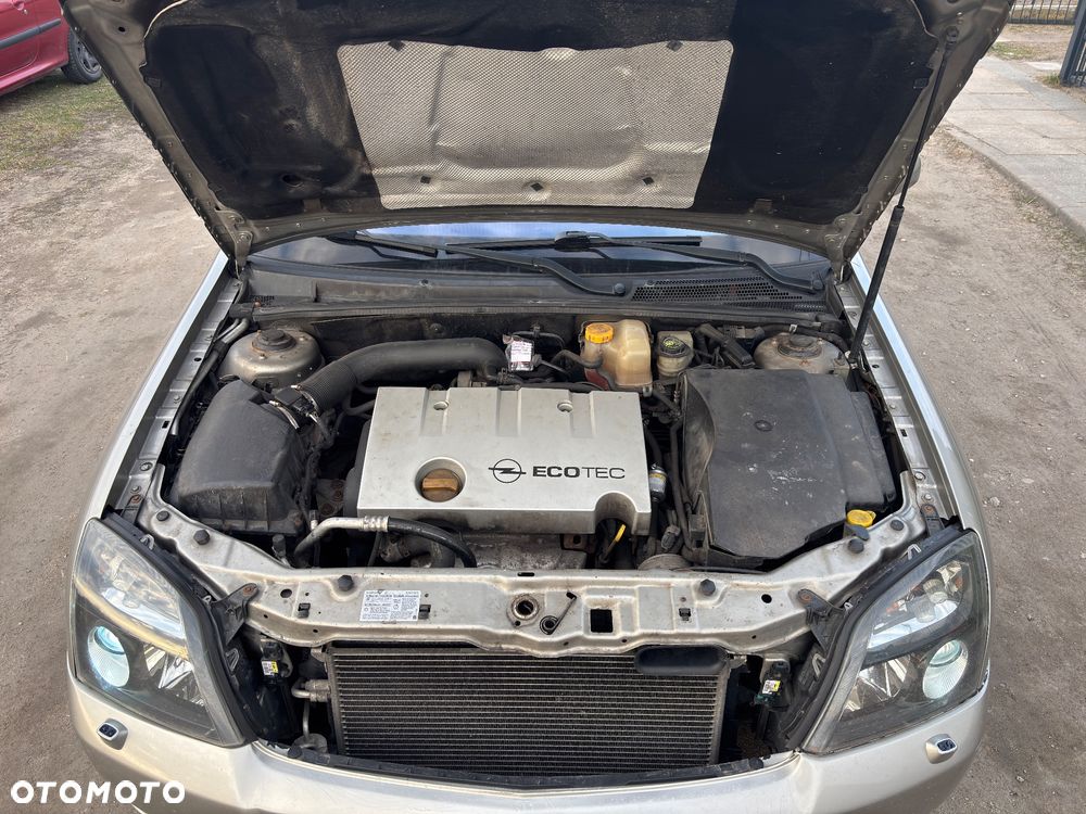 Opel Vectra 1.8 - 11
