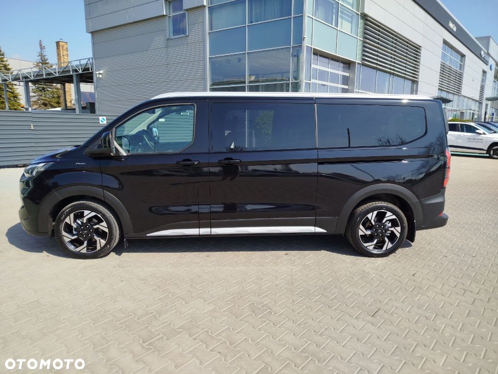 Ford Tourneo Custom - 4