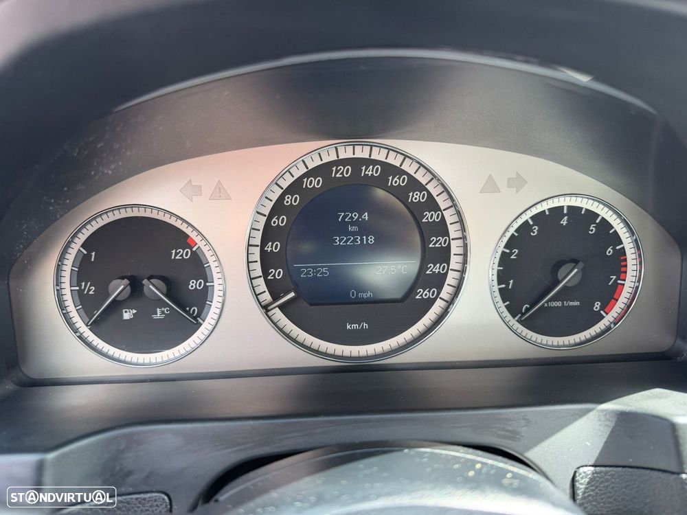 Mercedes-Benz C 200 CGi Elegance BlueEfficiency - 33