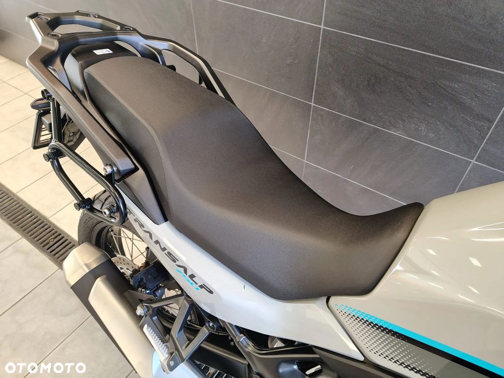 Honda XL - 21