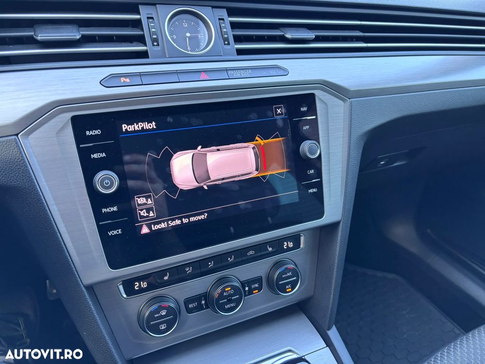 Volkswagen Passat 2.0 TDI DSG Comfortline - 30