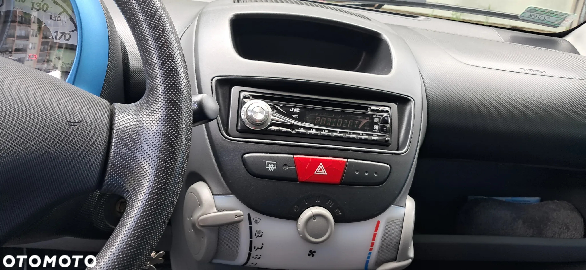 Peugeot 107 1.0 Trendy - 11