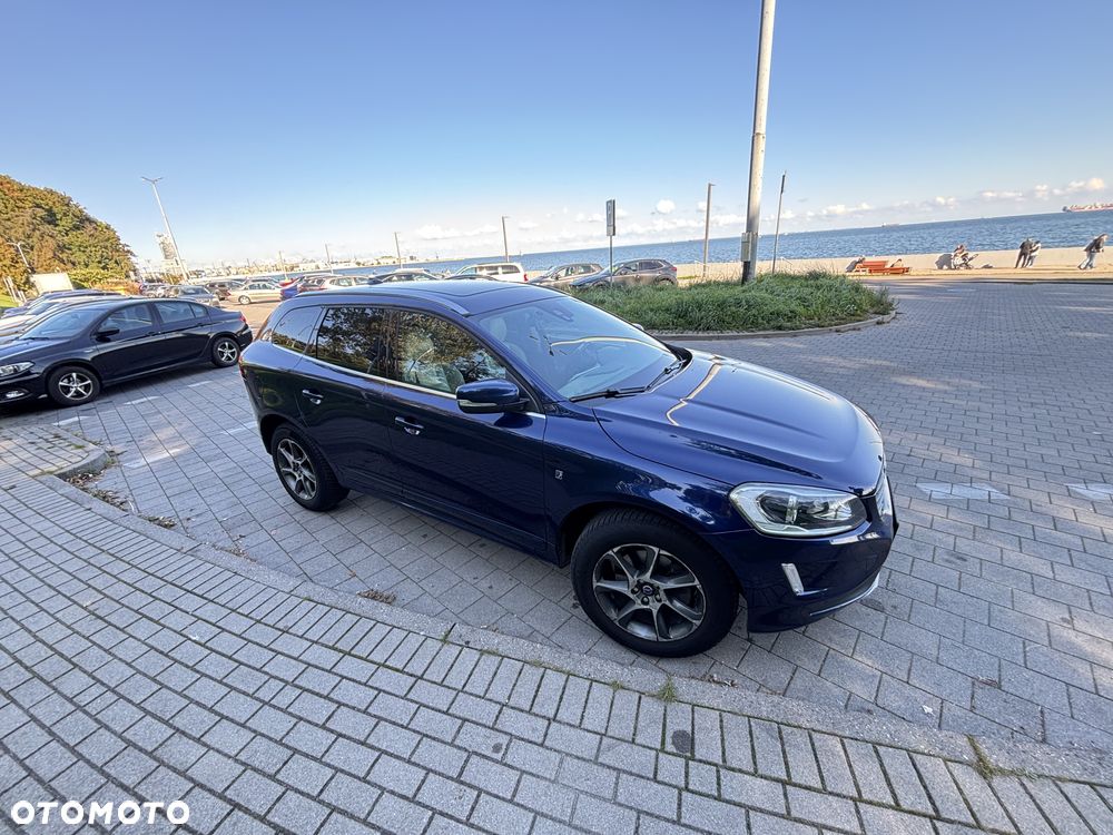 Volvo XC 60 D4 Drive-E Ocean Race - 8