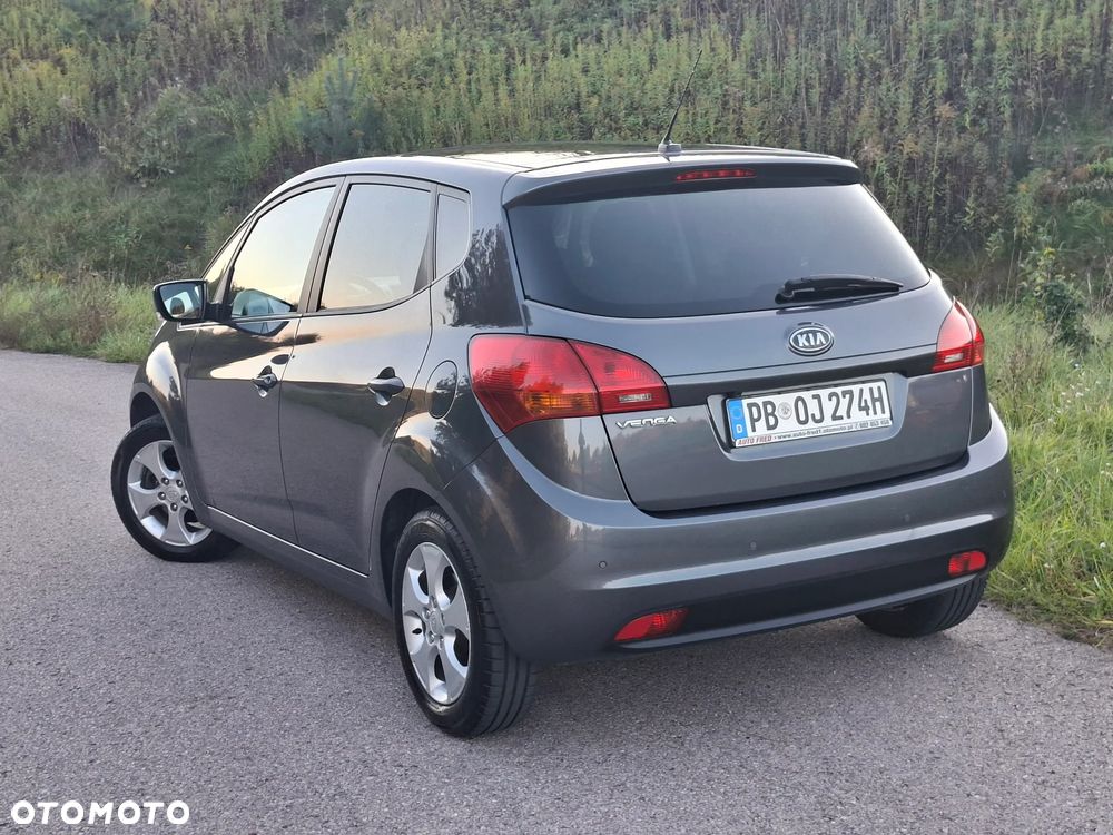 Kia Venga 1.4 CVVT Titanium Collection - 22