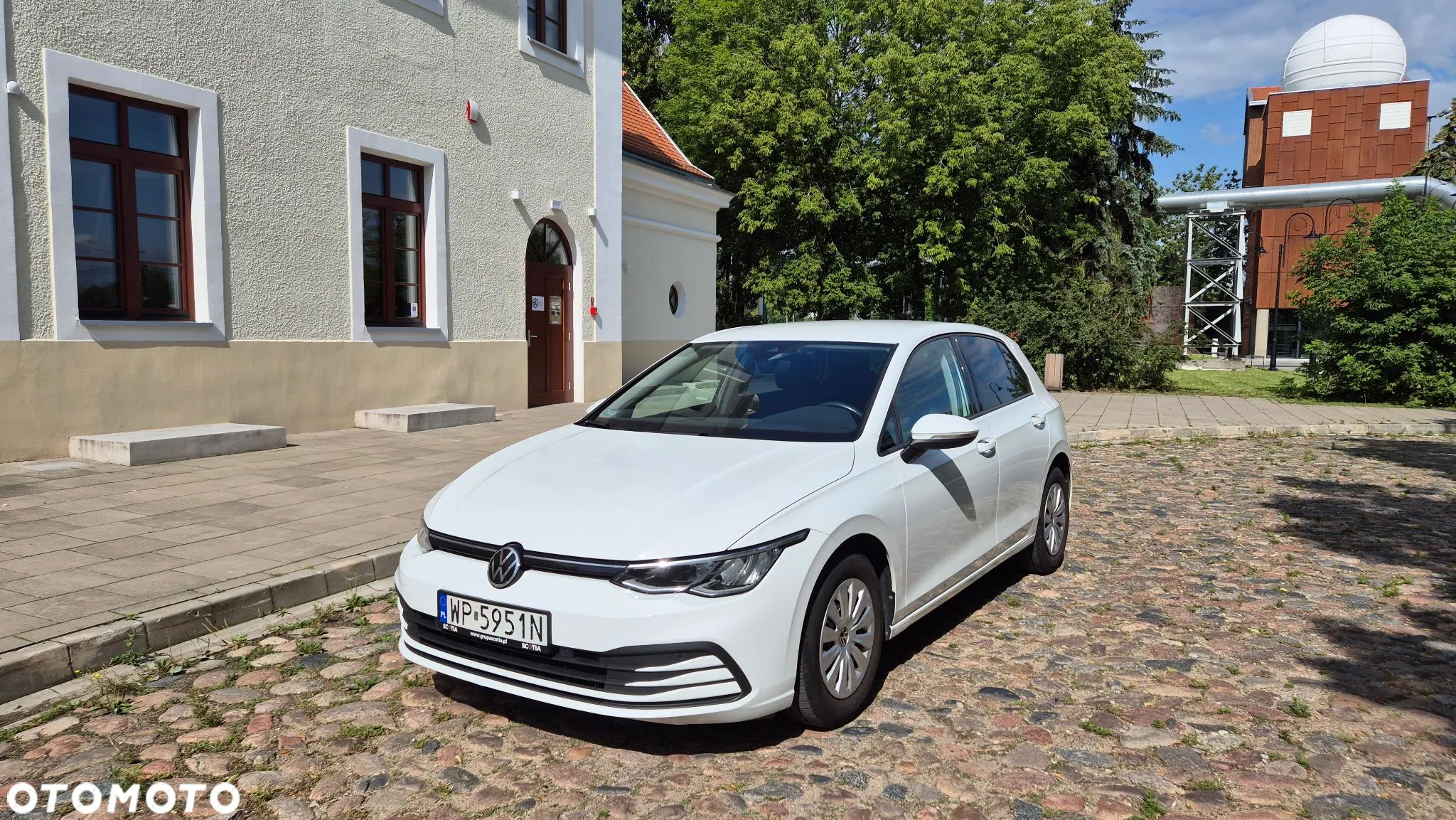 Volkswagen Golf VIII 1.0 TSI Life - 1