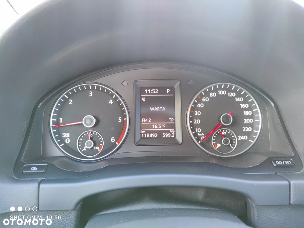 Volkswagen Golf Plus 1.6 TDI Comfortline DSG - 16