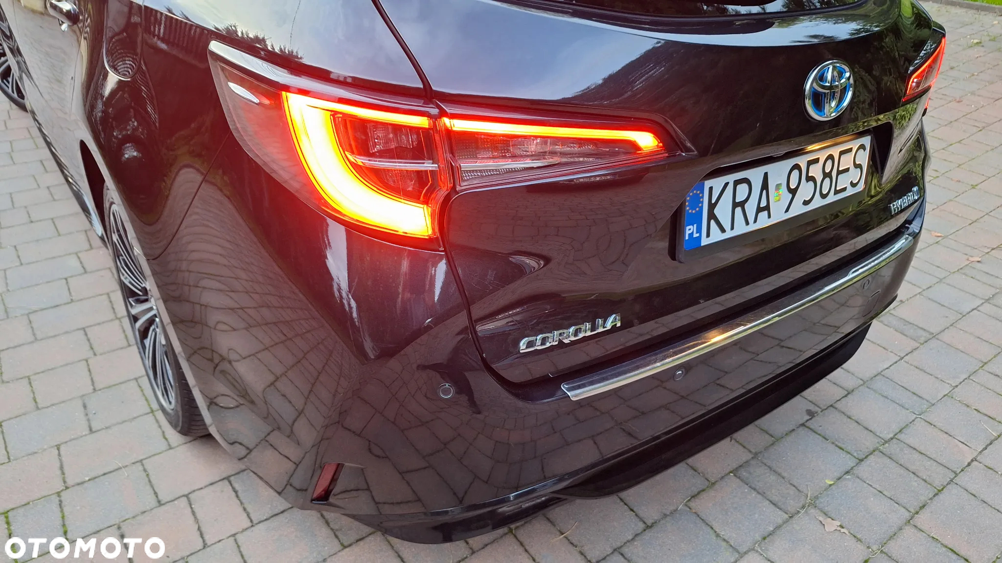 Toyota Corolla 2.0 Hybrid Style - 21