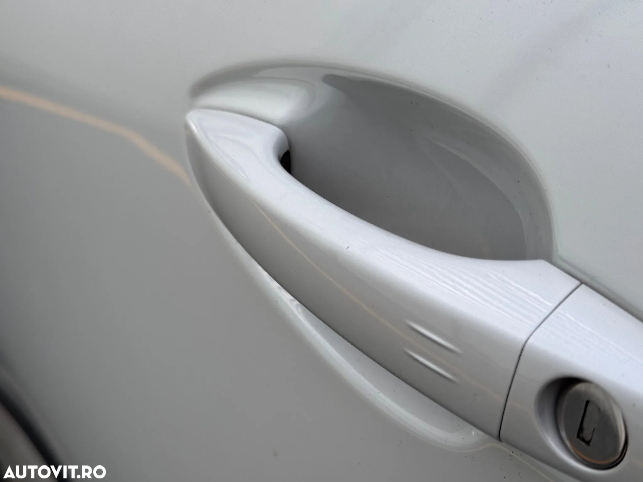 Peugeot 3008 Plug-In Hybrid 225 e-EAT8 GT - 23