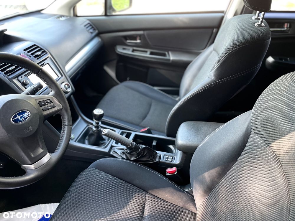 Subaru XV 2.0i Exclusive - 10