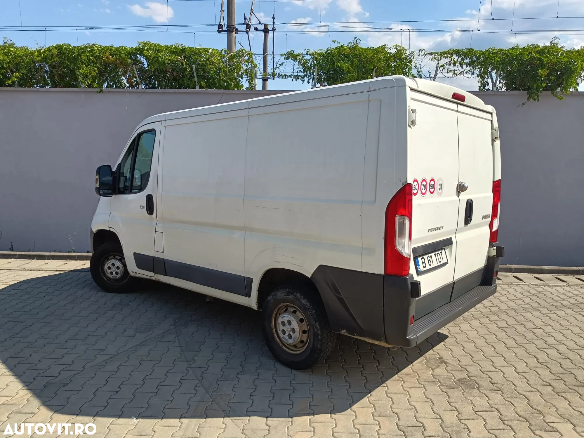 Peugeot Boxer HDi 330 L1H1 Standard - 4