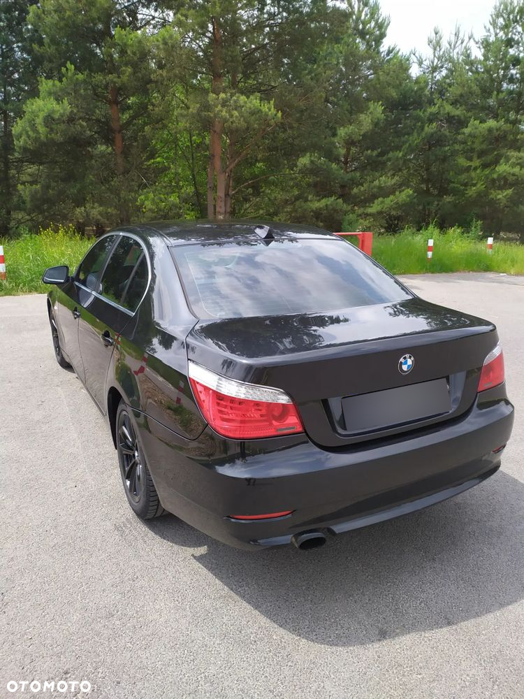 BMW Seria 5 520i - 10