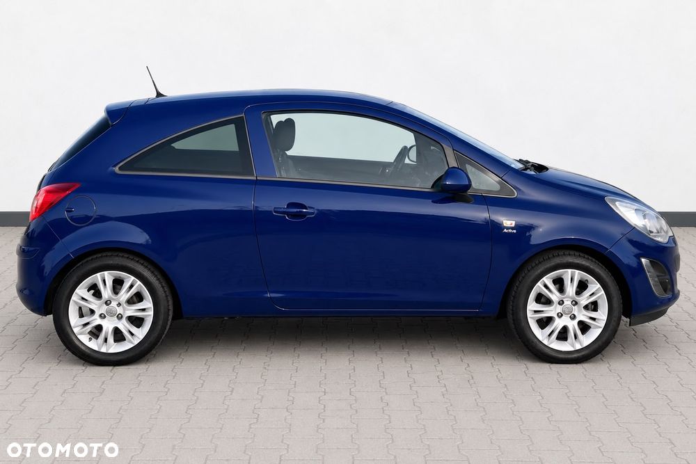 Opel Corsa 1.2 16V Cosmo - 14