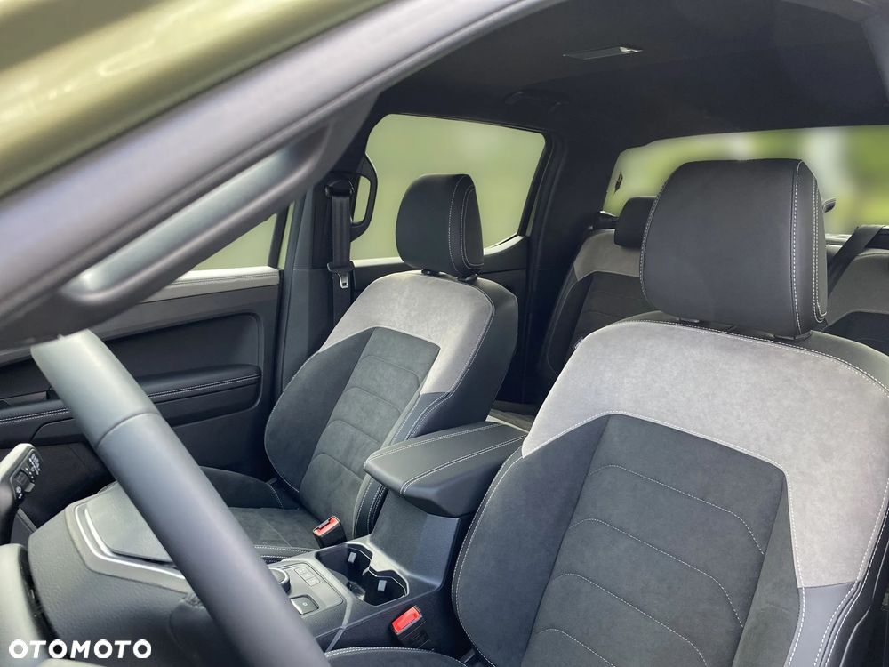 Volkswagen Amarok - 12