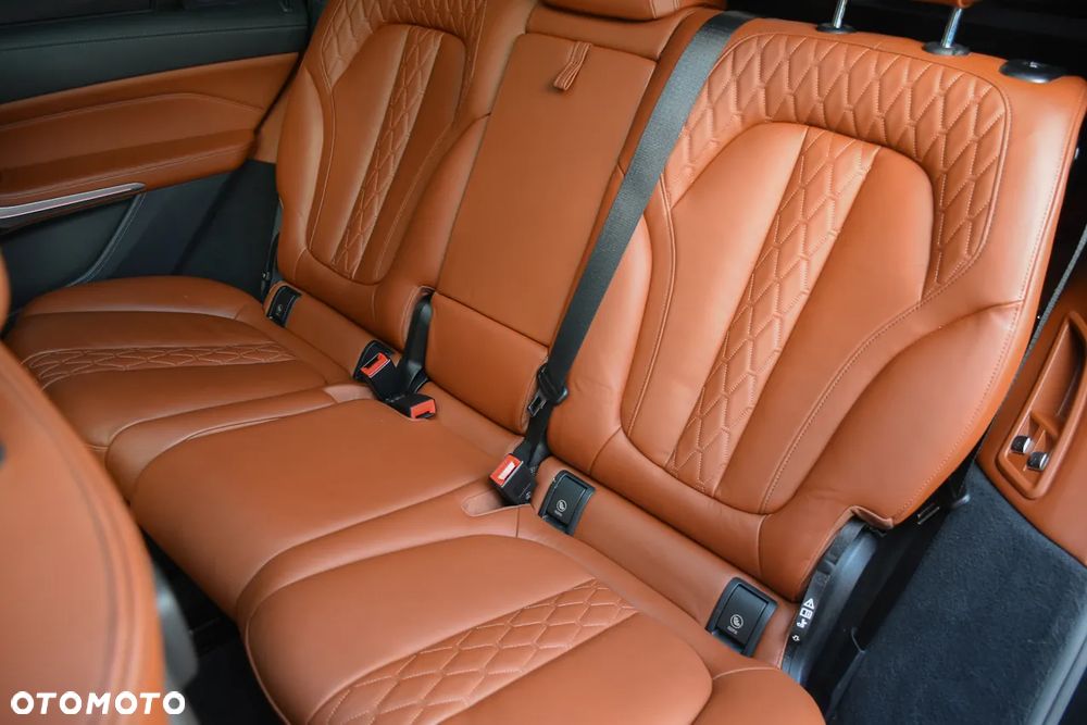 BMW X7 M50i - 37