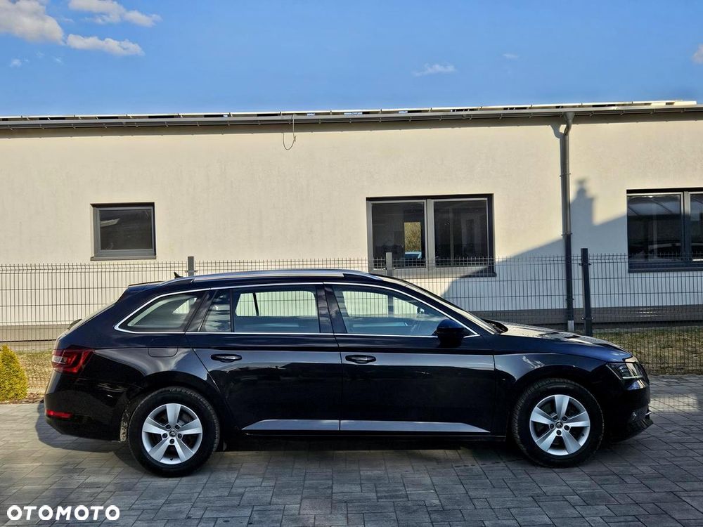 Skoda Superb 2.0 TDI Style - 12