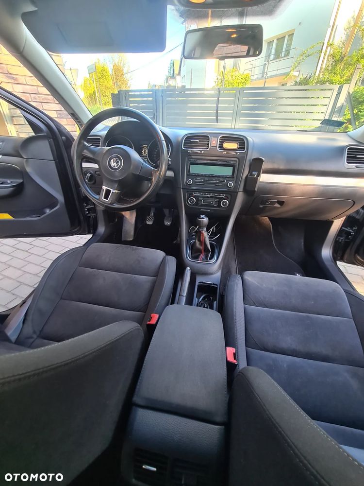 Volkswagen Golf 1.6 TDI DPF Highline - 14