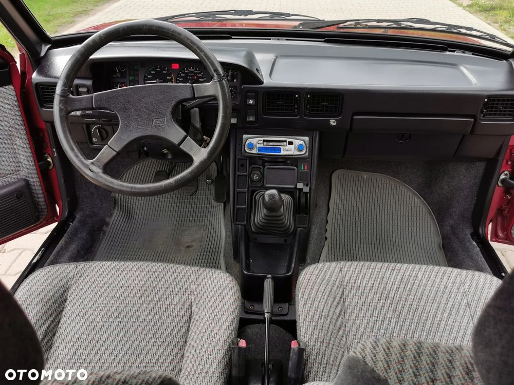 Polonez Caro - 35