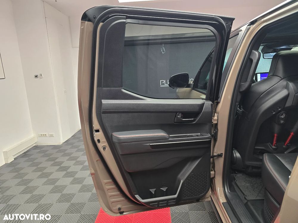 Toyota Tacoma - 19