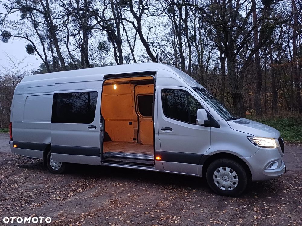 Mercedes-Benz 907 - 14