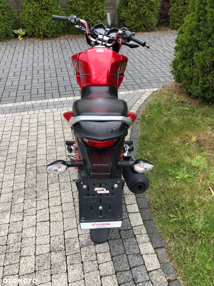 Honda CB - 11