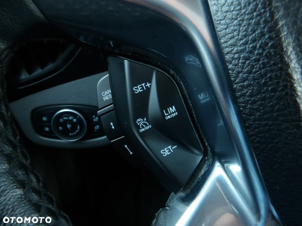 Ford Tourneo Connect 1.5 EcoBlue Titanium PowerShift - 29