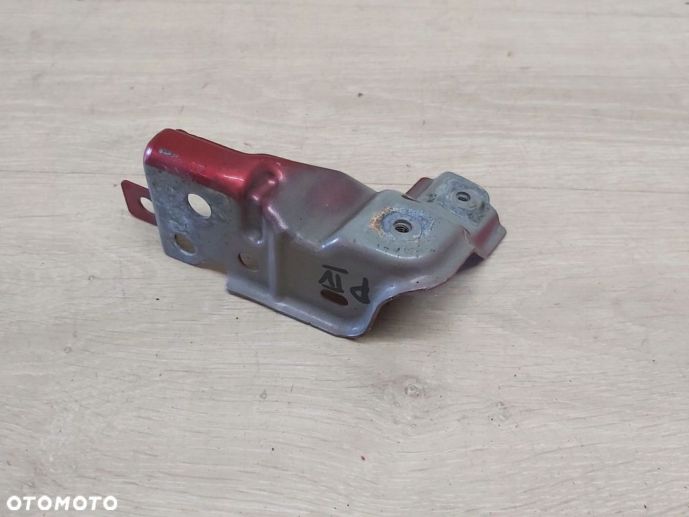 Toyota Prius IV 1,8 xw50 mocowanie błotnika wspornik lewy przód - 2