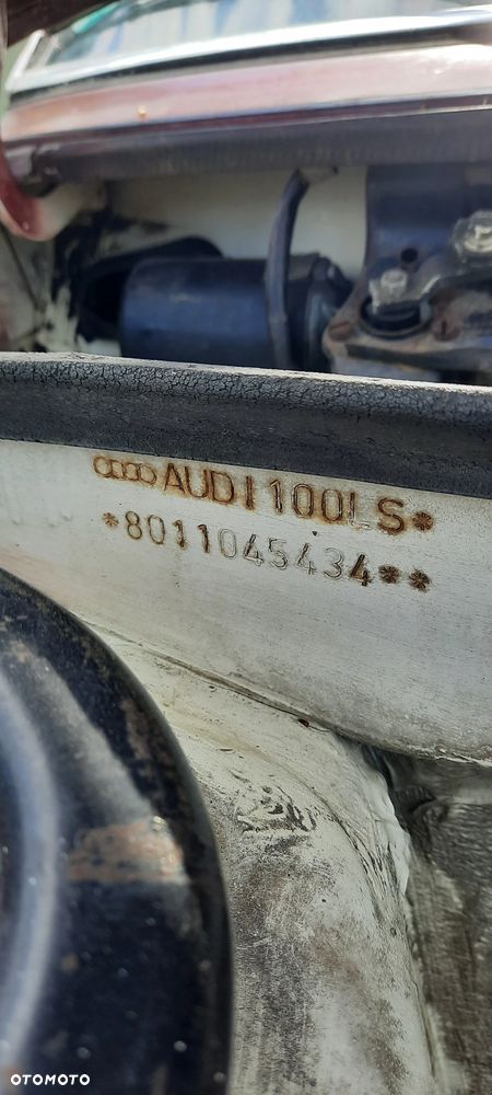 Audi 100 - 6