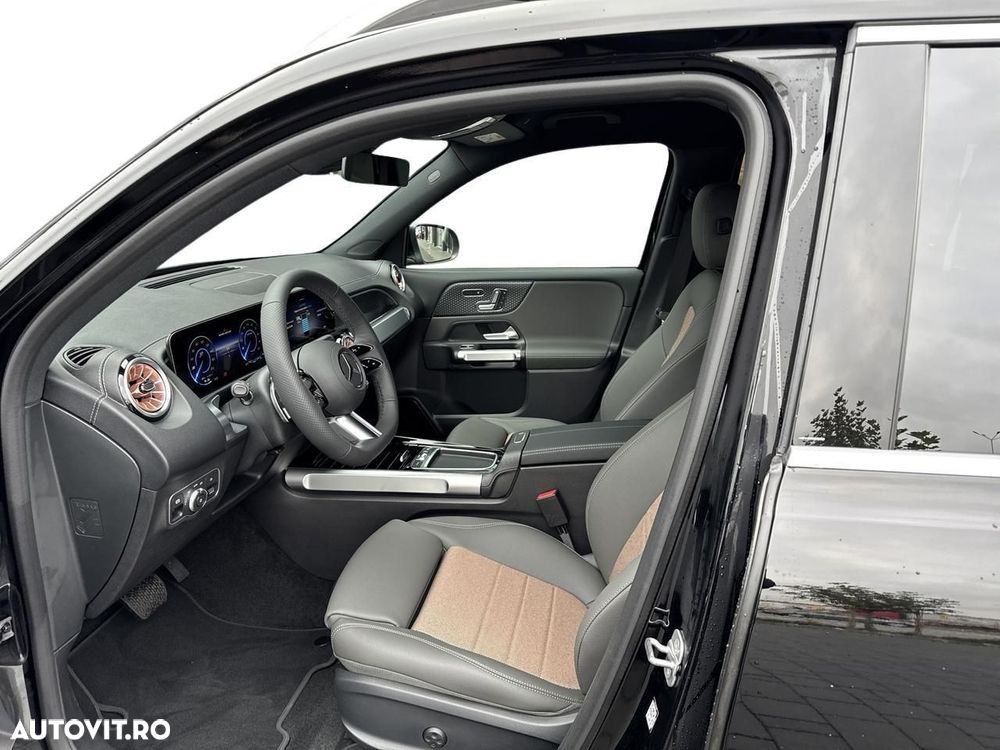 Mercedes-Benz EQB 300 4MATIC - 12