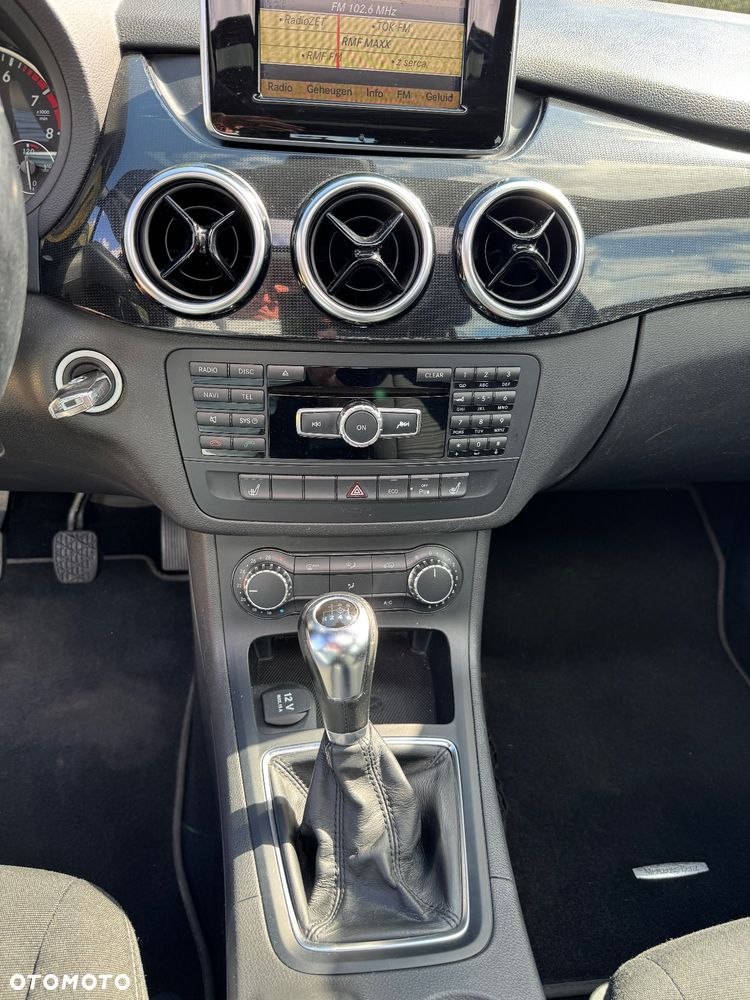 Mercedes-Benz Klasa B 200 - 19